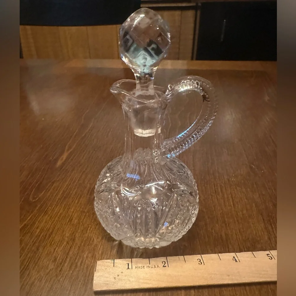 Vintage cut glass cruet - Picture 6 of 7